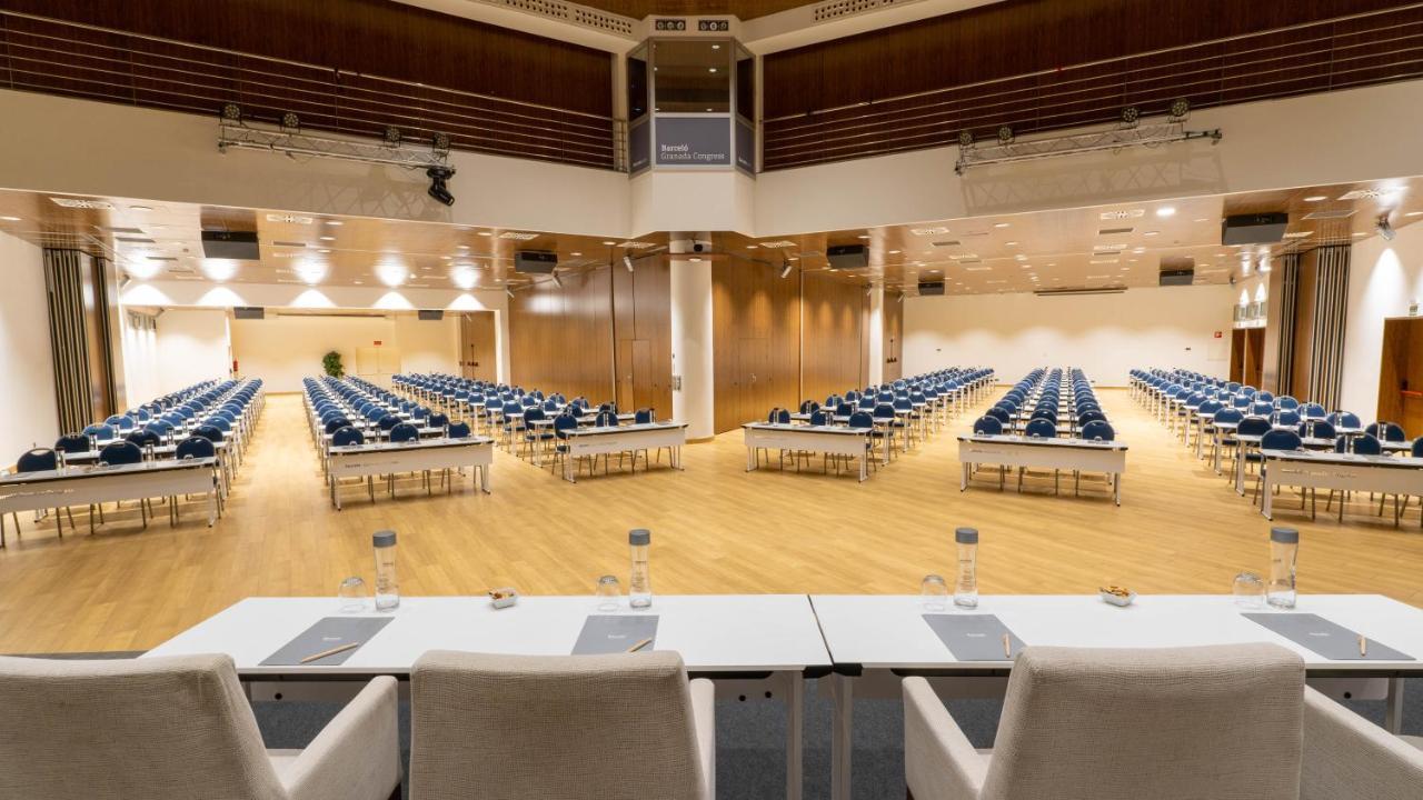 Hotel Barcelo Granada Congress Esterno foto The conference hall
