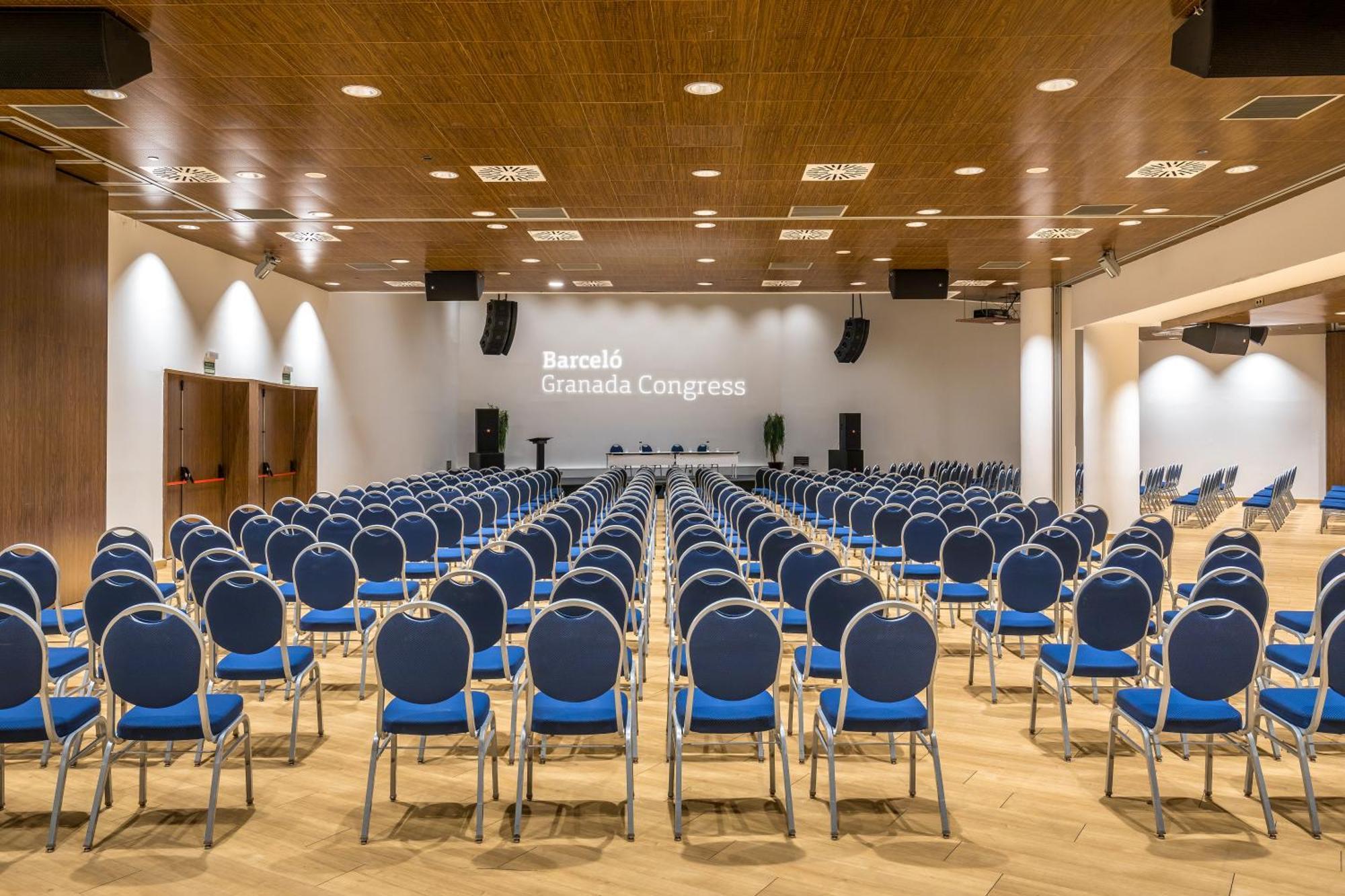 Hotel Barcelo Granada Congress Esterno foto The main conference hall