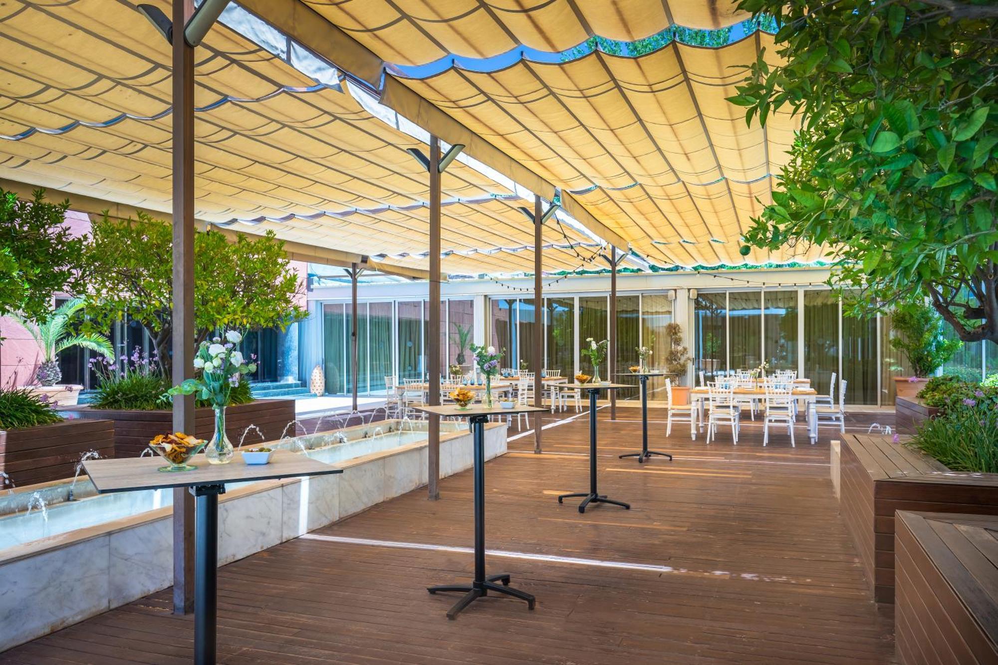 Hotel Barcelo Granada Congress Esterno foto The Terrace