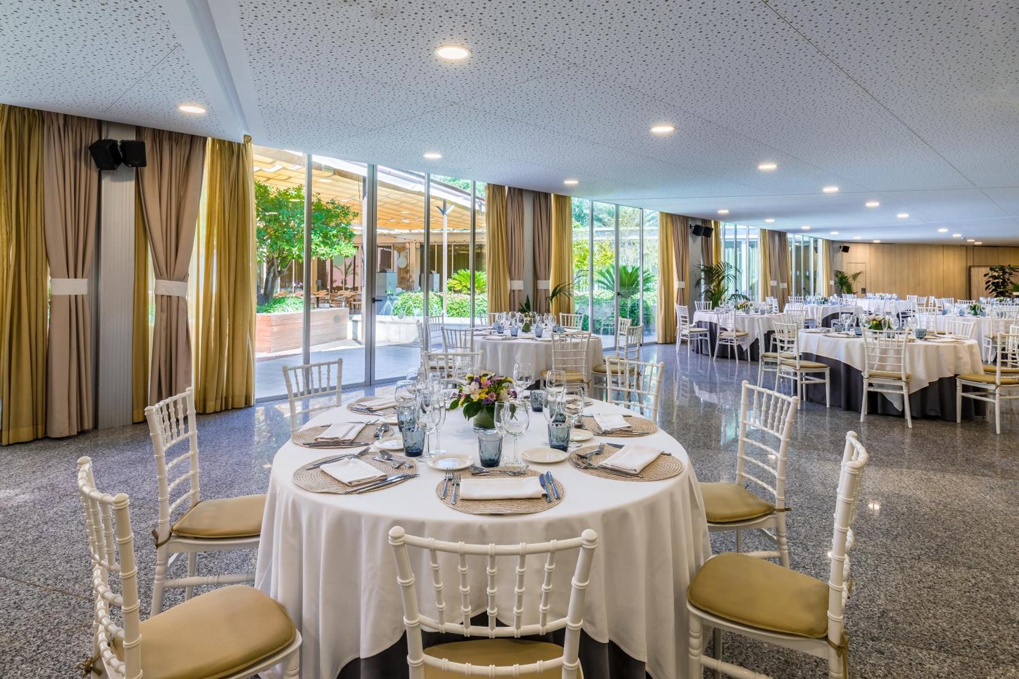 Hotel Barcelo Granada Congress Esterno foto The Long Room