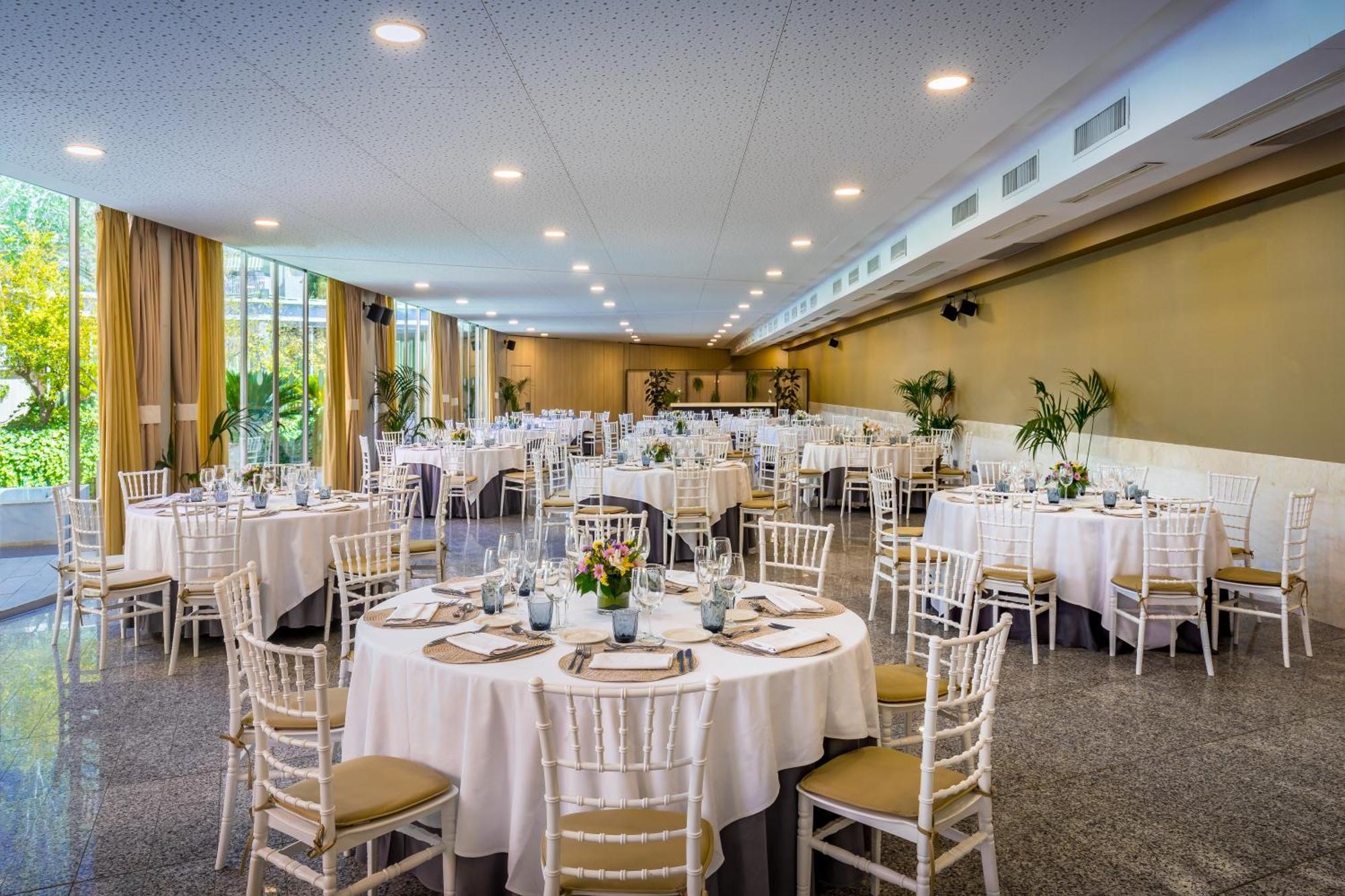 Hotel Barcelo Granada Congress Esterno foto The Long Room