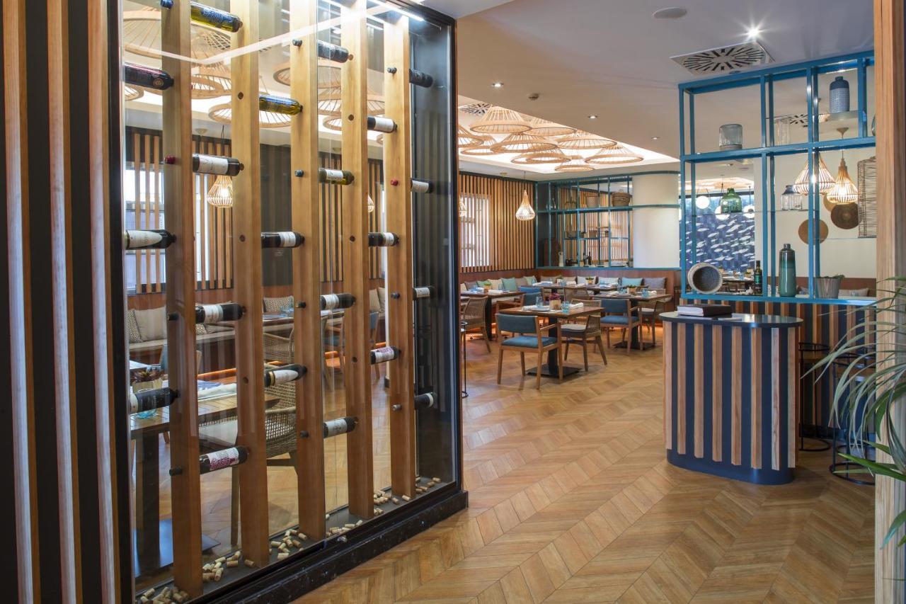 Hotel Barcelo Granada Congress Esterno foto Interior of the restaurant